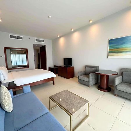 富吉拉丽笙度假酒店 外观 照片 A room at the hotel