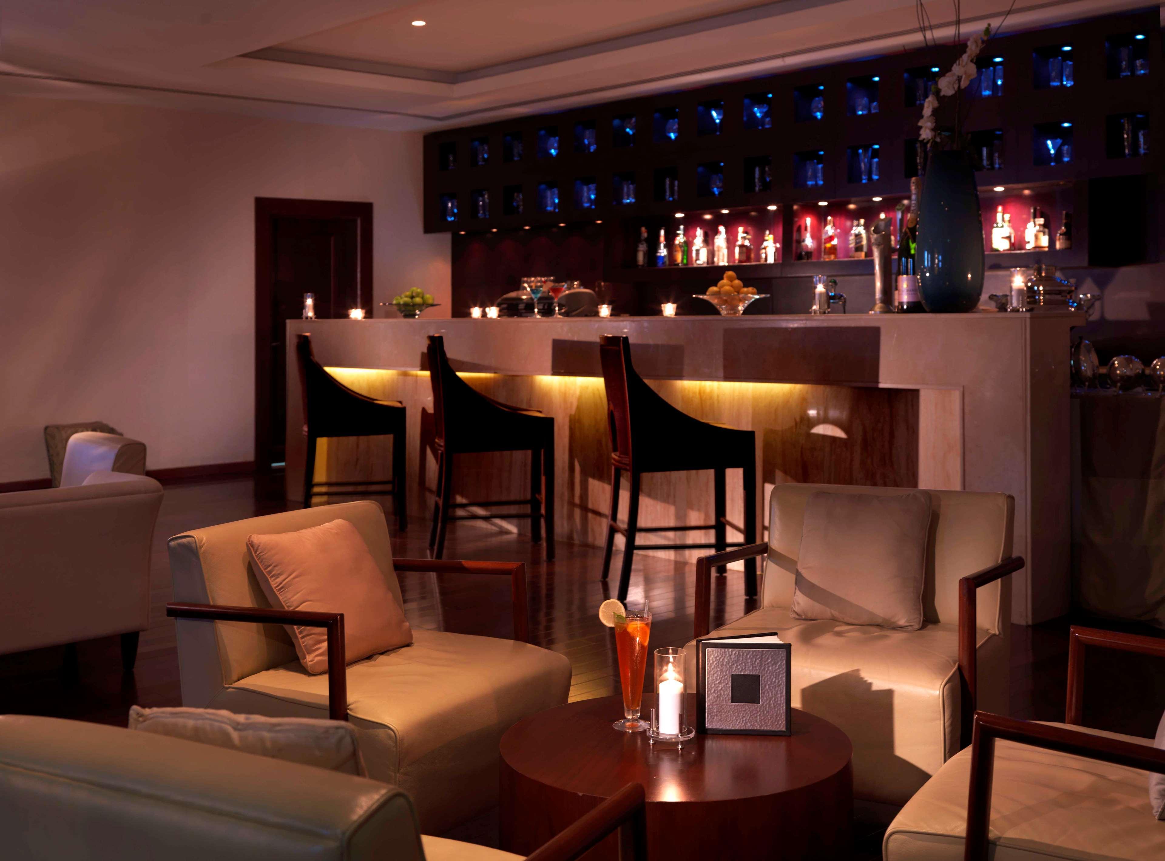 富吉拉丽笙度假酒店 外观 照片 The bar at the lounge