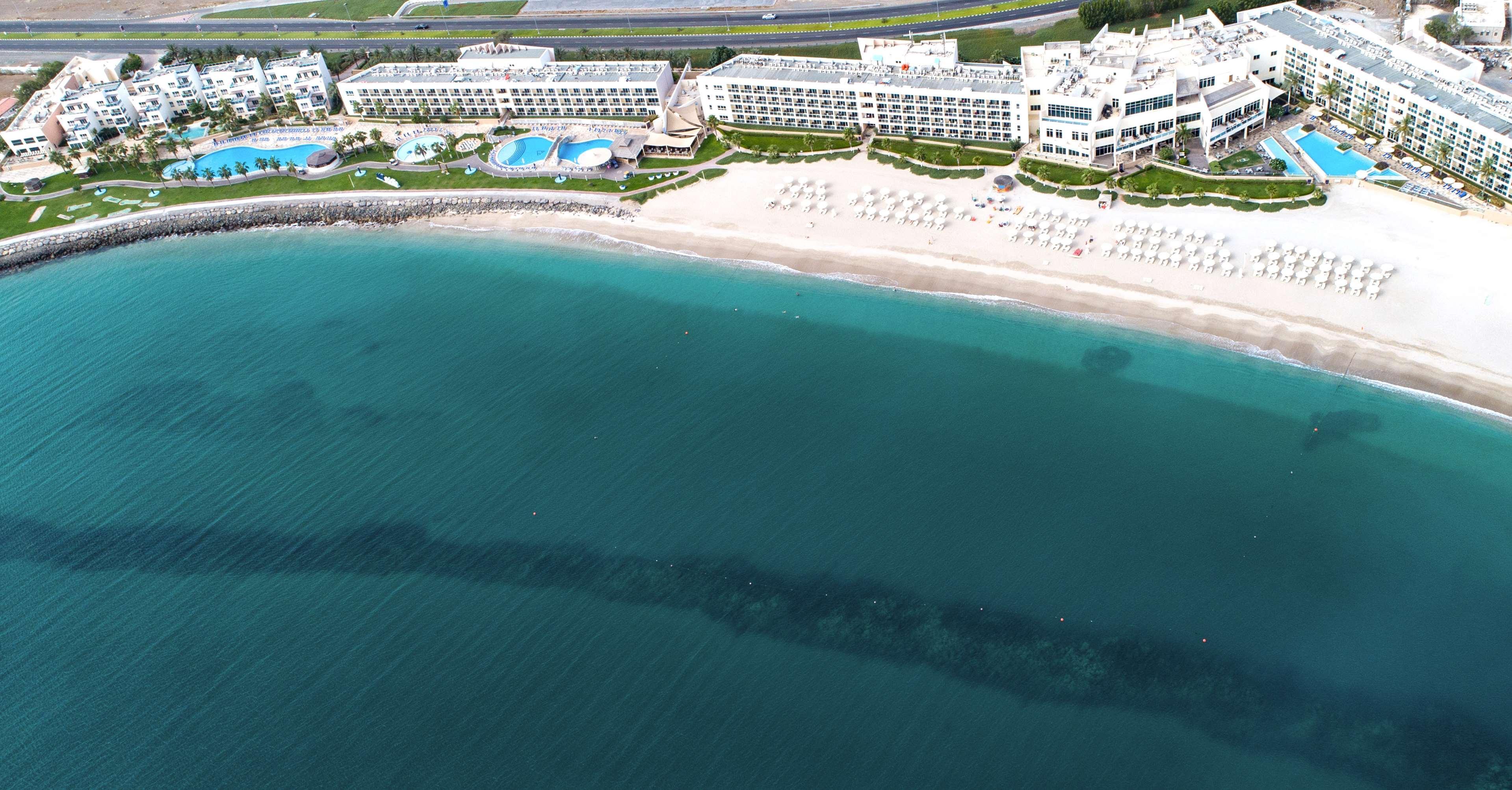 富吉拉丽笙度假酒店 外观 照片 Aerial view of the hotel
