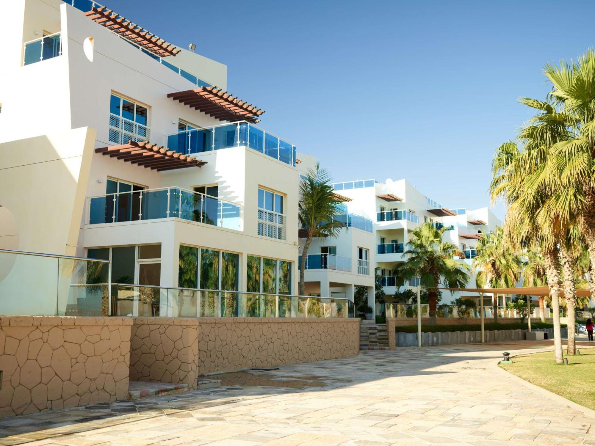 富吉拉丽笙度假酒店 外观 照片 Residential villas in Jumeirah
