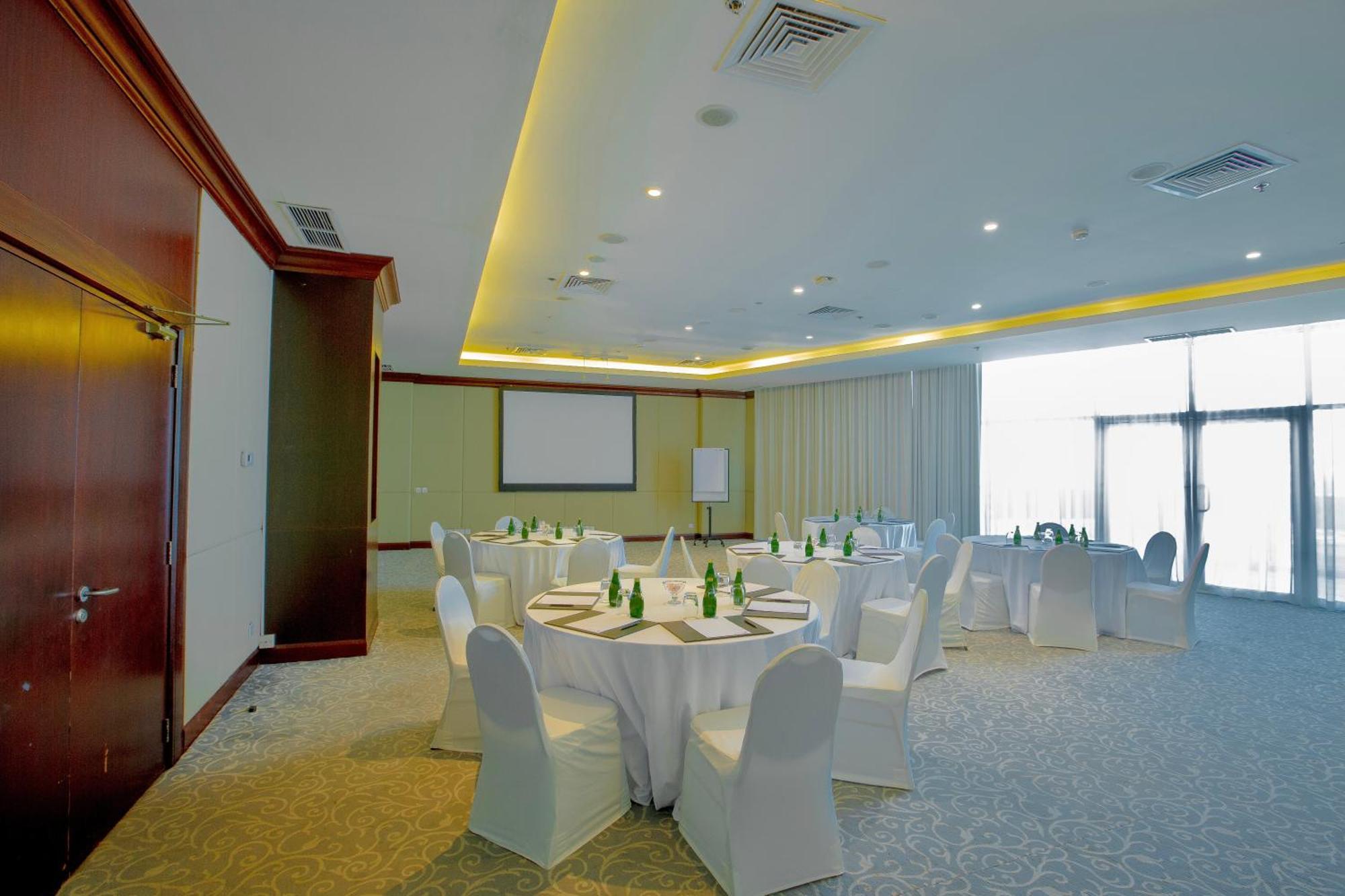 富吉拉丽笙度假酒店 外观 照片 Meeting room