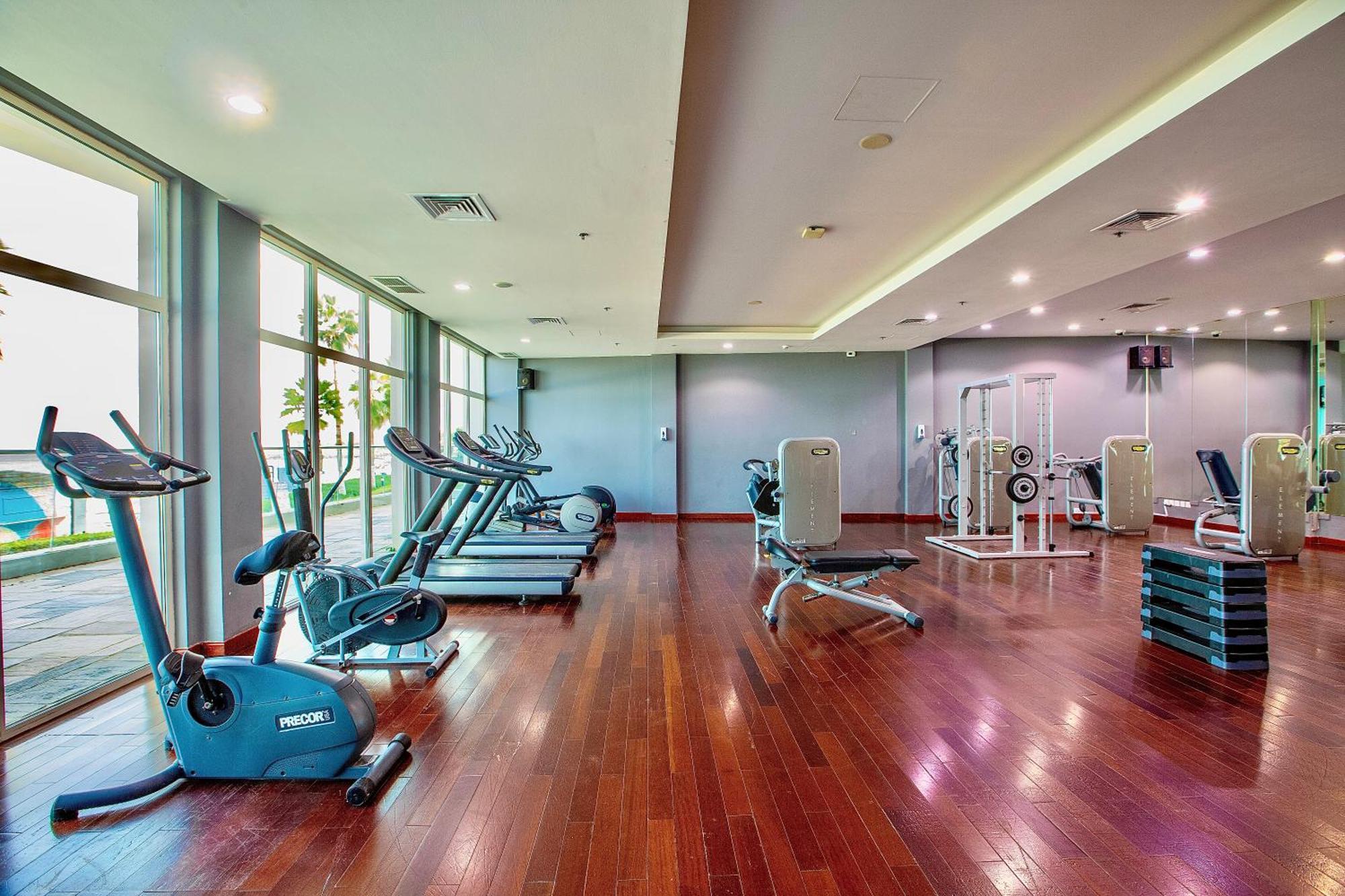 富吉拉丽笙度假酒店 外观 照片 The gym at the hotel